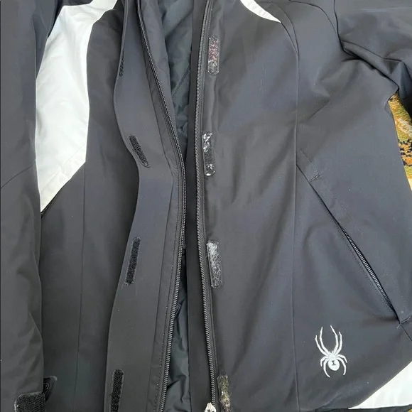 Spyder “Amp” Women's Black and White Ski Jacket size 10 or size M - Picture 7 of 13